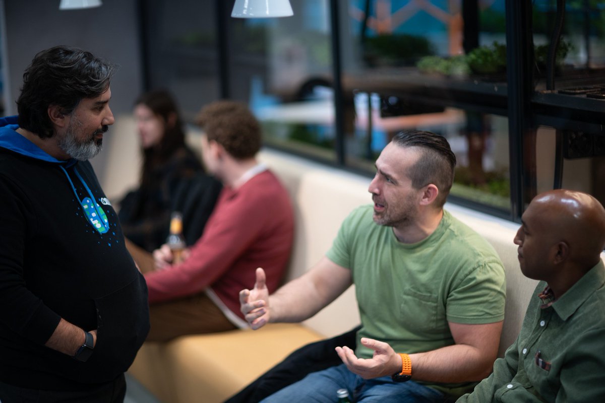 fooctrl's tweet image. After Kelsey Hightower&apos;s talk at the last &quot;Dutch Cloud Native &amp;amp; Al Community Group&quot; meetup, I&apos;m proud to share that I&apos;ll be speaking at the next one &quot;Cloud Native &amp;amp; Al: In the Bank&quot; on November 27 in Amsterdam.

Hope to see you there! meetu.ps/e/PDcKn/73zzv/i