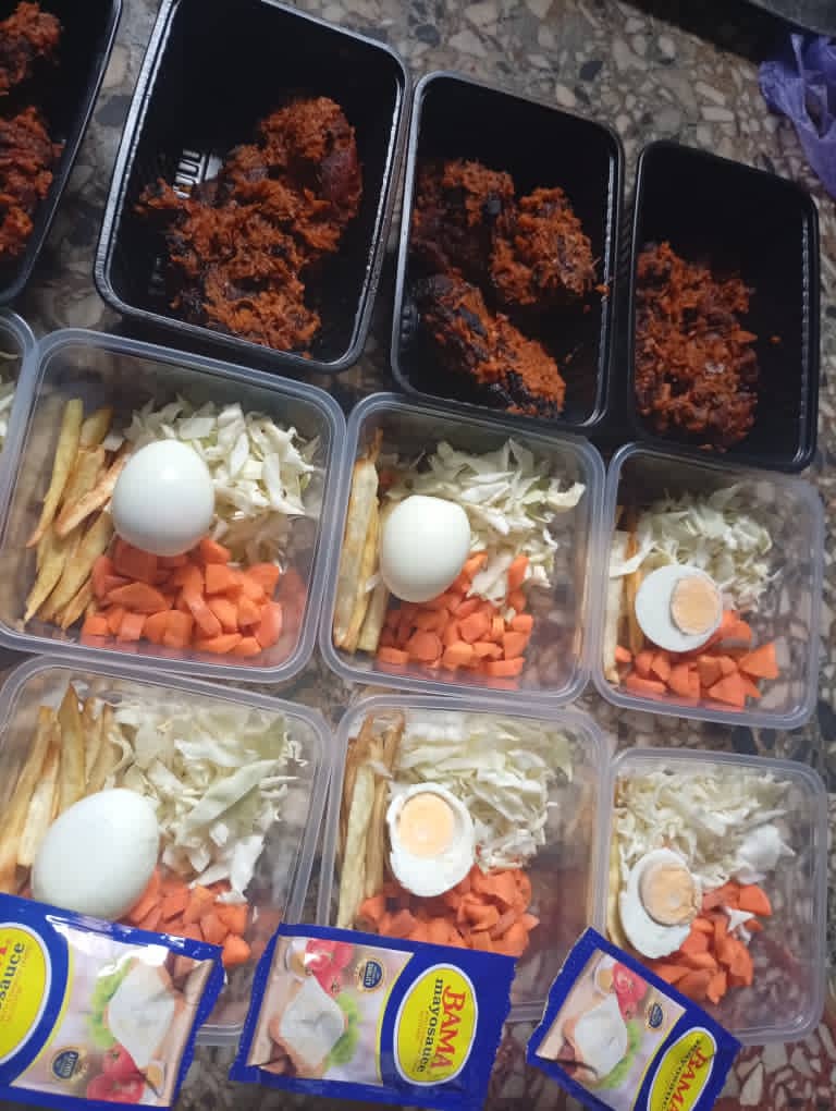 coconazy4's tweet image. Cocov&apos;s grilled Chicken was there live and direct🔥