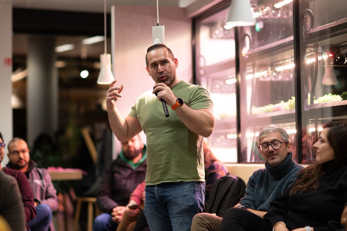 fooctrl's tweet image. After Kelsey Hightower&apos;s talk at the last &quot;Dutch Cloud Native &amp;amp; Al Community Group&quot; meetup, I&apos;m proud to share that I&apos;ll be speaking at the next one &quot;Cloud Native &amp;amp; Al: In the Bank&quot; on November 27 in Amsterdam.

Hope to see you there! meetu.ps/e/PDcKn/73zzv/i