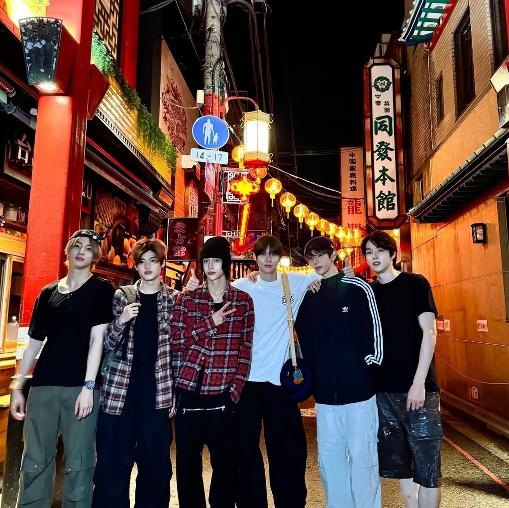 1 RETWEET = 1 VOTE
1 REPLY = 1 VOTE

I vote for #RIIZE on #2025MAMAVOTE