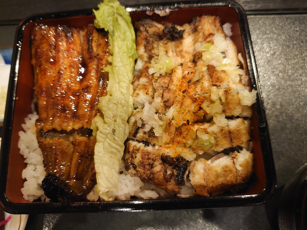 ASAMASAKU's tweet photo. 今日は塩尻で法定講習😰１日お疲れ様でした🎶本日のご褒美は下諏訪うなぎ林屋へ🏃さすが人気店ですね開店前から行列です😅#浅間佐久自動車学校 #佐久市 #教習所  #オンライン学科 https://t.co/pMnUM7g0nR