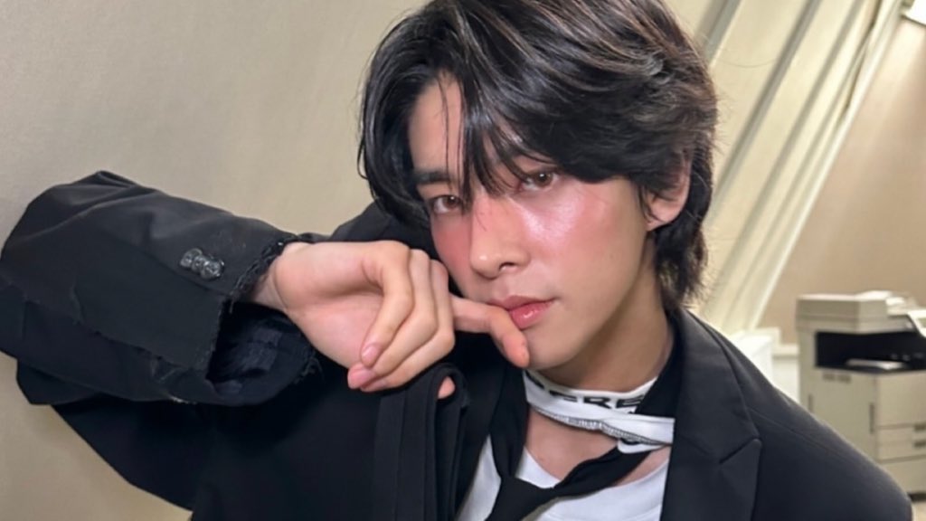 pretty blush #JAKE #제이크