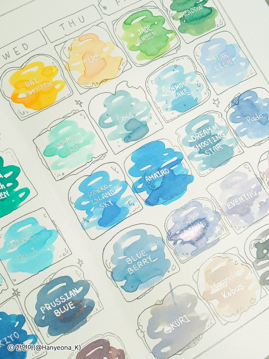 #RT #RT이벤트 ✶마지막 이벤트✶
 
2026 다이어리 〈별빛 파도 한 스푼〉🌊 
드디어 내일이 주문 마지막 날!🥹 

RT하신 분 중 1분께 타래 속 다이어리 한 권을 선물로 드려요🌕 

인포🪶 lens20.notion.site/282cb1560b6980… 
구매🫖 witchform.com/payform/?uuid=… 

11/5(수) 저녁 9시 마감✶