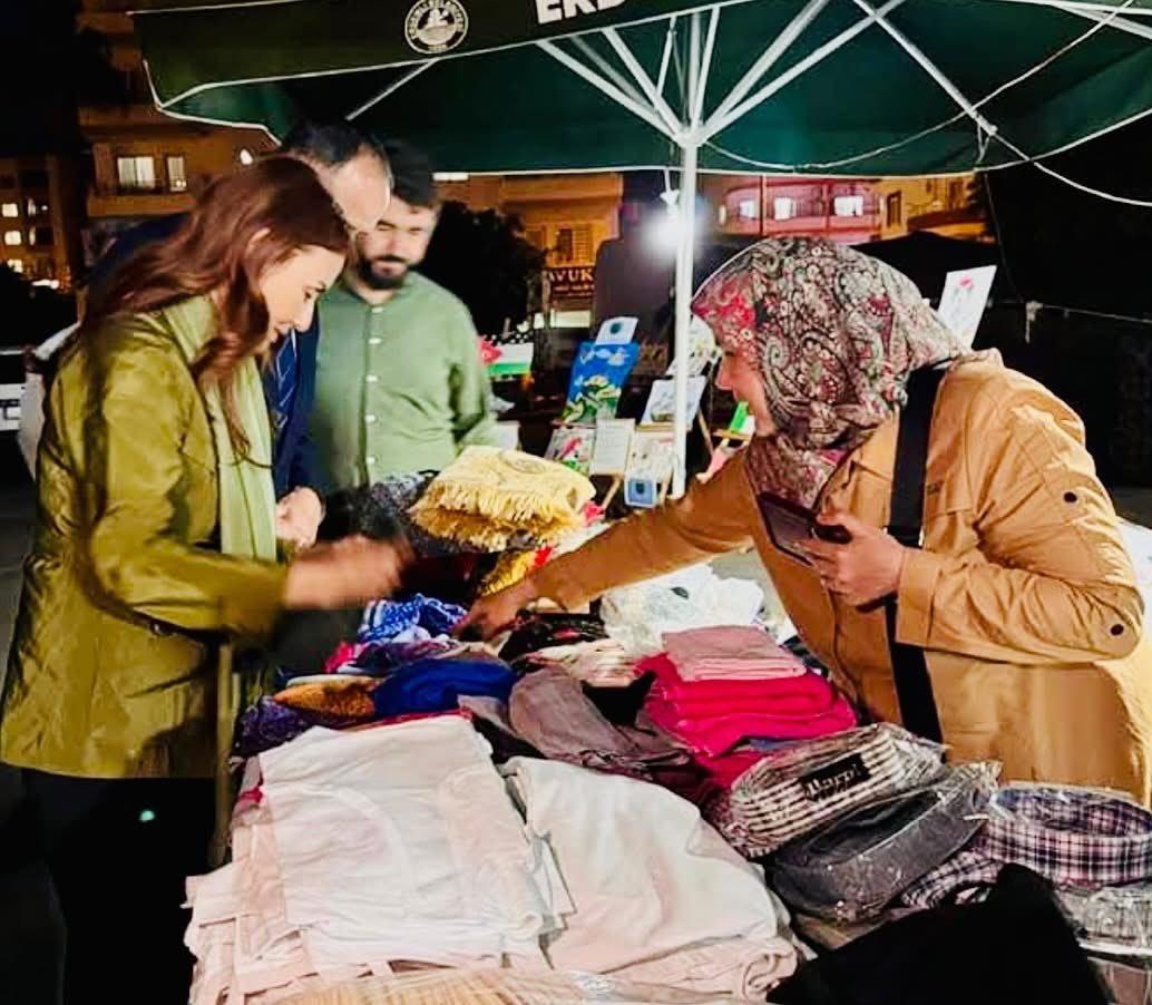Av_Sibel33's tweet photo. 📍Erdemli

Erdemli Müftülüğü tarafından düzenlenen #Filistine Destek Kermesine, Teşkilatımız ile birlikte katılım sağladık.

Organizasyonda emeği geçen ve destek olan herkesten Allah razı olsun.. 

Yüreğimiz #Filistin’li kardeşlerimizle…

#ÖzgürFilistin
#ÖzgürGazze https://t.co/eD9qxH9iwx