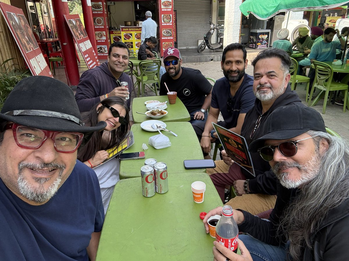 RockyEatsX's tweet image. Went to “Brothers Amritsari Kulcha Hub” in Sector 9 Chandigarh for a very satisfying lunch … The Kulchas were crisp, stuffed evenly and generously, the Cholas were soft and had delicate flavouring and the chutney was exciting but without a bite, so went with the “SEETI” kulcha.