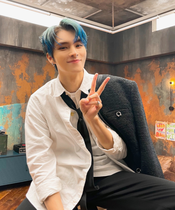 welcome back blue haired xiaojun 😍