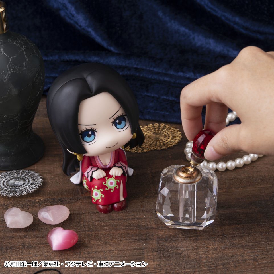 Megahouse_BH's tweet photo. 🟨 11월 신규 상품 정보 

원피스 #ONEPIECE 🏴‍☠️ 🐍🦩
✔️ 룩업 보아 핸콕
✔️ 룩업 돈키호테 도플라밍고 https://t.co/mXBIagYqyN