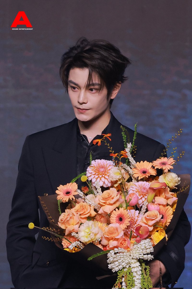 around_ent's tweet photo. เปิดตัว “ติงอวี่ซี” WeTV Global Ambassador ร่วมงาน “WeTV Always More 2026” งานแถลงข่าวเปิดไลน์อัปคอนเทนต์ ประจำปี 2026 

#WeTVAlwaysMore2026
#WeTVBADingYuxi #WeTVAmbassadors
#ติงอวี่ซี #DingYuxi #丁禹兮 
#DingYuxiEncounterInBangkok https://t.co/3dqeXjokhQ