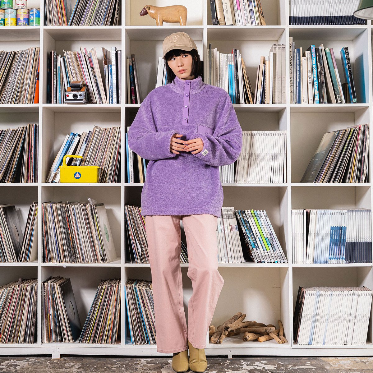 NorieM_press's tweet image. ▶️ONLINE STORE
11月8日12:00から「takee」Camper fleeceの販売を開始いたします！
アイテム詳細は下記より事前にご覧いただけます。
noriem.stores.jp/items/68ff1d74…
#NorieM #ノリエム #takee #テイキー #新作発売 #竹内朱莉 さん