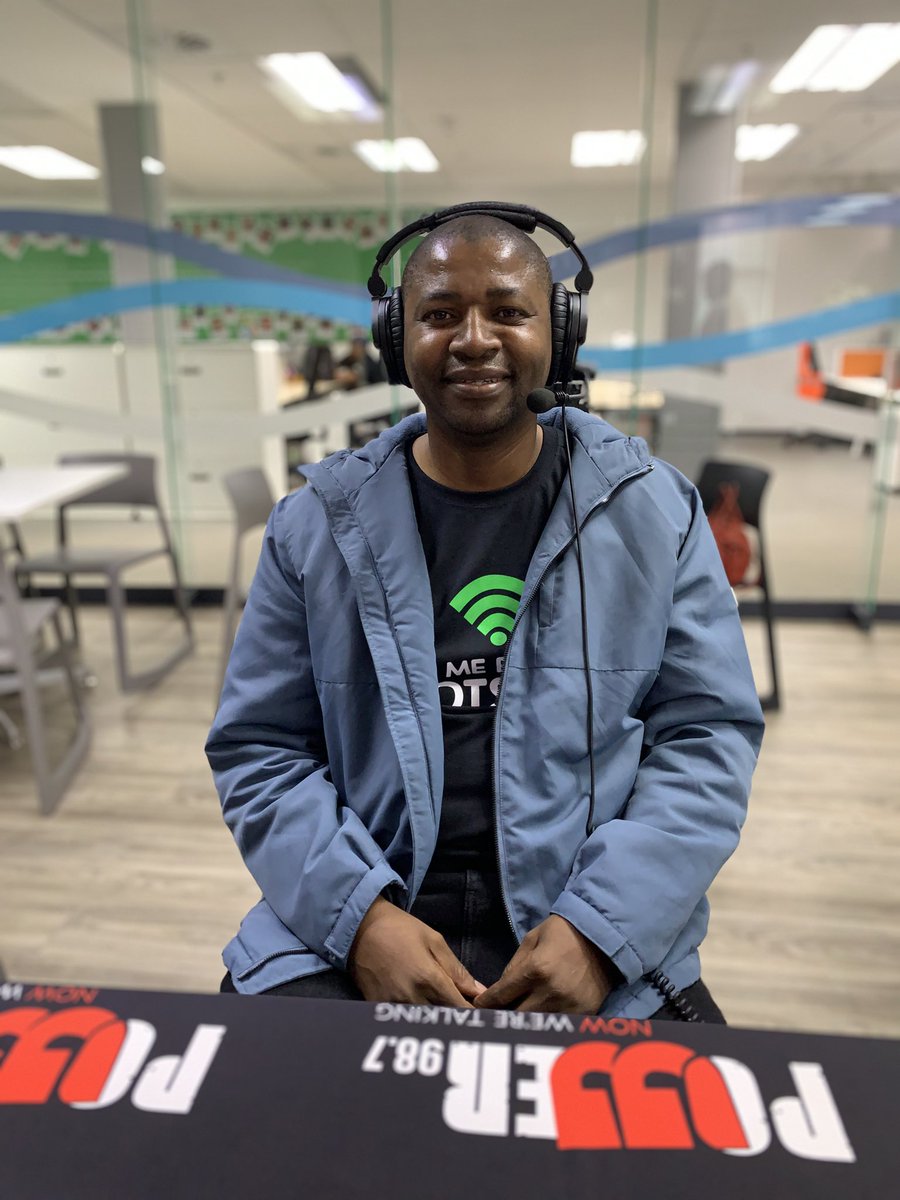 Powerfm987's tweet photo. ON AIR: What does World Fibre Day mean to Openserve in its 10th year of existence?

@MbuyiseniNdlozi is in conversation with Openserve, Chief Regional Officer North Zone, Selby Khuzwayo. #POWERTalk  #WorldFibreDay https://t.co/EEBVB0KV8C