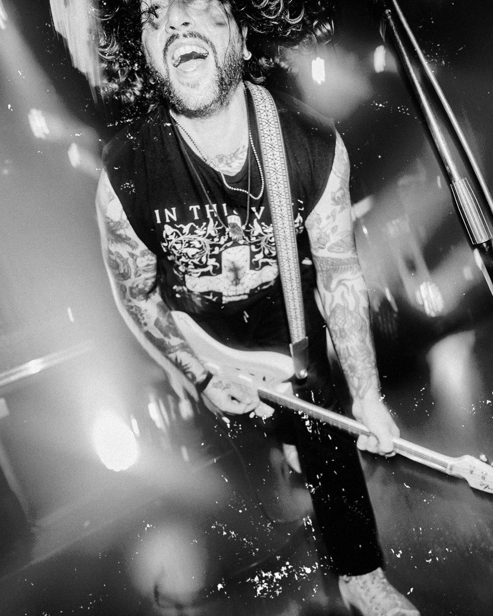 Slow Crush tweet media