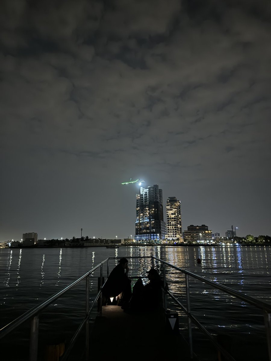 أهل جده ابي غرفه مفروشه لمدة شهر يكون سعرها حلو