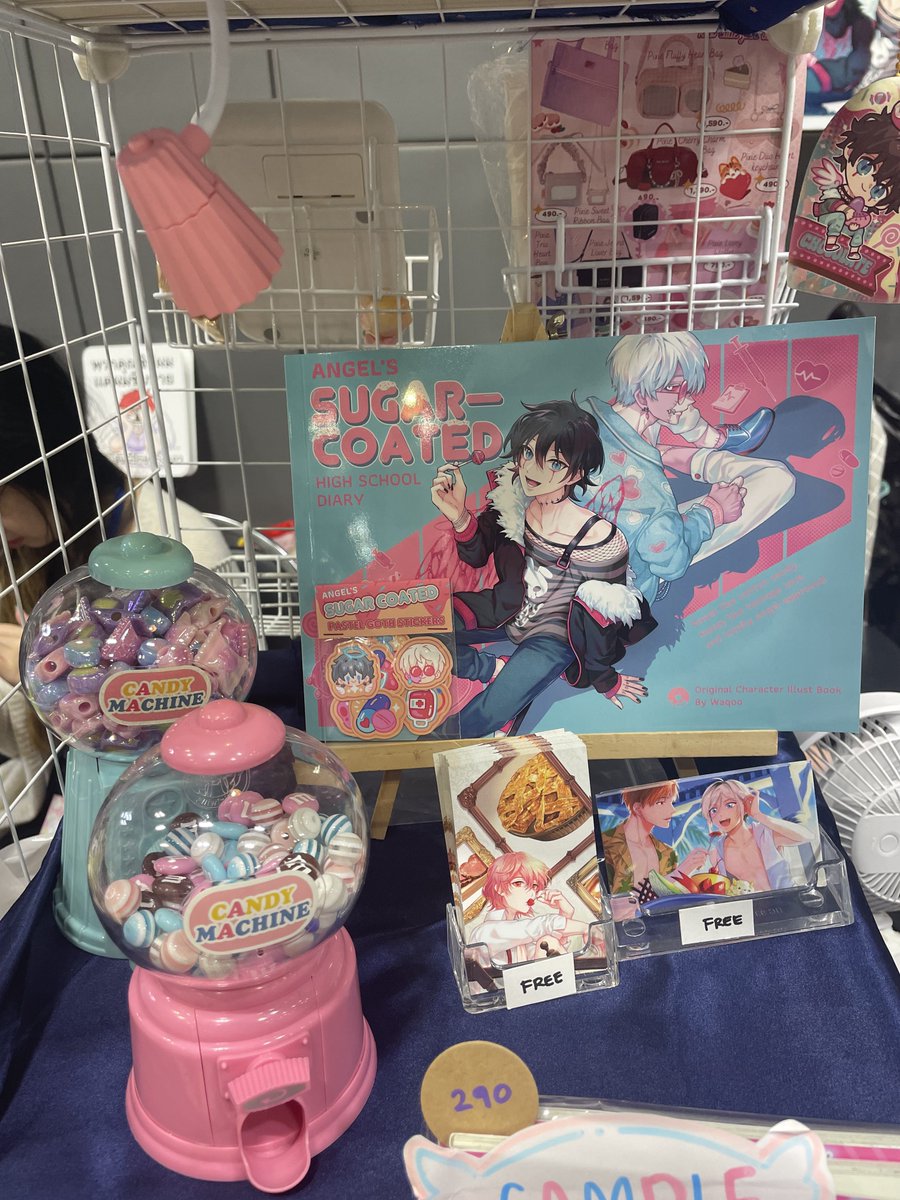 จบ #CA10 แล้ว ขอบคุณทุกคนมากๆเลยนะคะที่แวะเวียนมาหาทั้ง 2 วัน 
กลับมาเหนื่อยแบบแทบสลบ

ได้แลกการ์ดกับหลายท่านมากๆ จะดูแลดีๆเลยค่ะ 

ขอบคุณท่านที่มาดู มาอุดหนุนหนังสือเรากะเพื่อนๆด้วยนะคะ คิดเห็นยังไงบอกได้น้า

ได้วาดชิกิชิแปะบอร์ดด้วย อิอิ

ไว้เจอกันโอกาสหน้าๆค่ะ 💖🤏
ขอนอนพักแปป