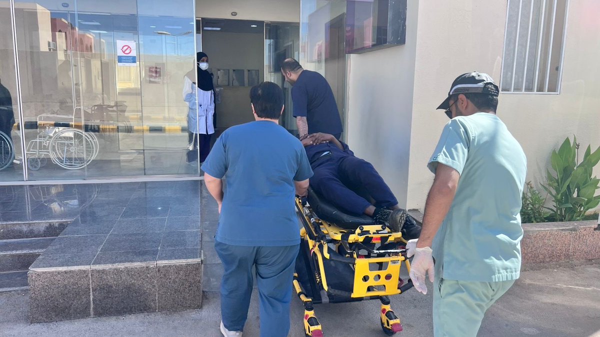 #مستشفى_الامير_ناصر_السديري ينفذ فرضية حادث سير جماعي وكيفية استقبال المصابين في الطوارئ وتقديم الخدمات الصحية لهم. 

#تجمع_الرياض_الصحي_الثاني