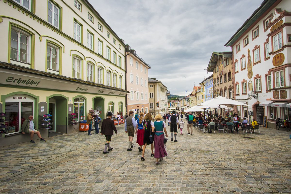 Assaggidiviaggi's tweet image. Prima di percorrere la Strada Romantica da Fussen, abbiamo fatto delle tappe sulle #Alpi bavaresi alla scoperta di paesini deliziosi con le case affrescate e una bella natura.
Qui trovi l&apos;#itinerario #onteroad completo della #romantischestrasse: assaggidiviaggio.it/2025/11/itiner…
#roadtrip