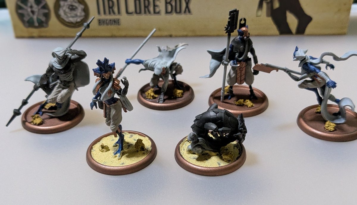 TACOS_ZAM's tweet image. 11/2にミニチュアフォレストさんでマリフォー初心者会に参加してきました！
ルールのレクチャーと、チュートリアル対戦をして頂きました。
MGコンでレクチャーして頂いたときにも思いましたが、判定に手札を使用できるのがめっちゃ面白かったです！
#malifaux