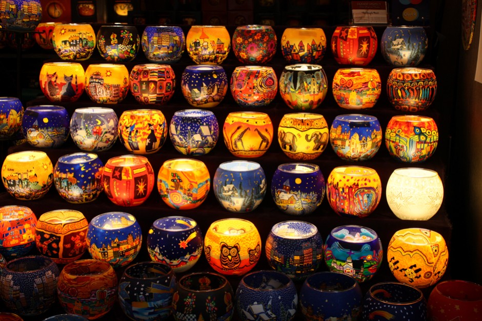 Salzburg’s Christmas magic is calling…

We’re uncovering four different markets in the Austrian winter wonderland – from romantic to sophisticated.
travelworldonline.de/en/drei-weihna…

Which vibe are you drawn to most, peaceful courtyard or grand city square?

#ChristmasMarket #Salzburg