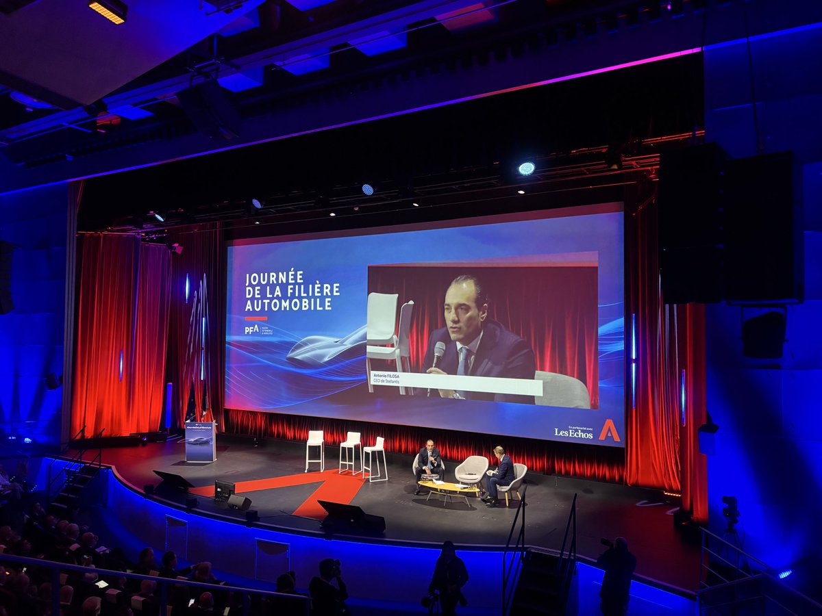 BenO2B's tweet image. Une industrie automobile en marche #JournéeDeLaFilièreAuto @PFA_auto 
Un décrochage de notre politique européenne avec le marché et donc les électeurs.