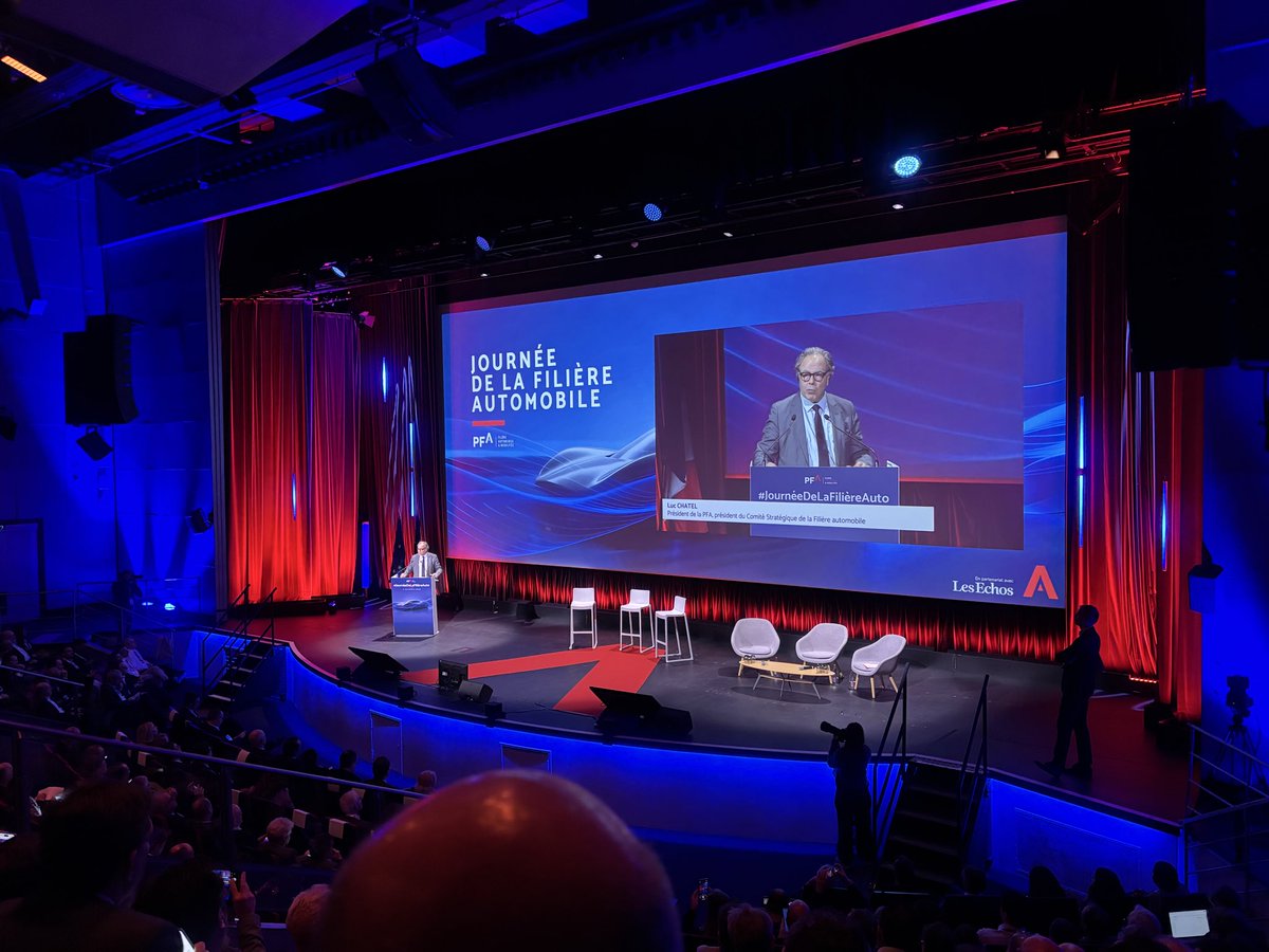 BenO2B's tweet image. Une industrie automobile en marche #JournéeDeLaFilièreAuto @PFA_auto 
Un décrochage de notre politique européenne avec le marché et donc les électeurs.