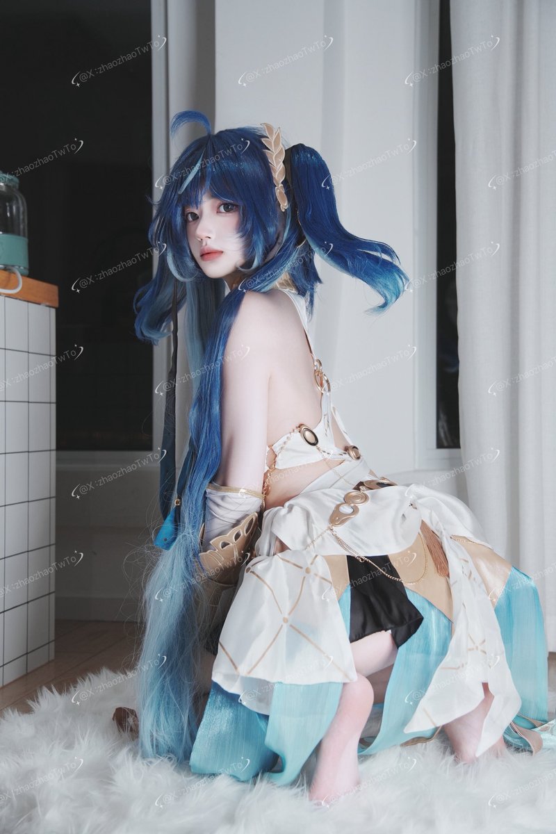 福利姬昭昭（努力挣钱版）分享的黄推图片1 - 网红私拍内容