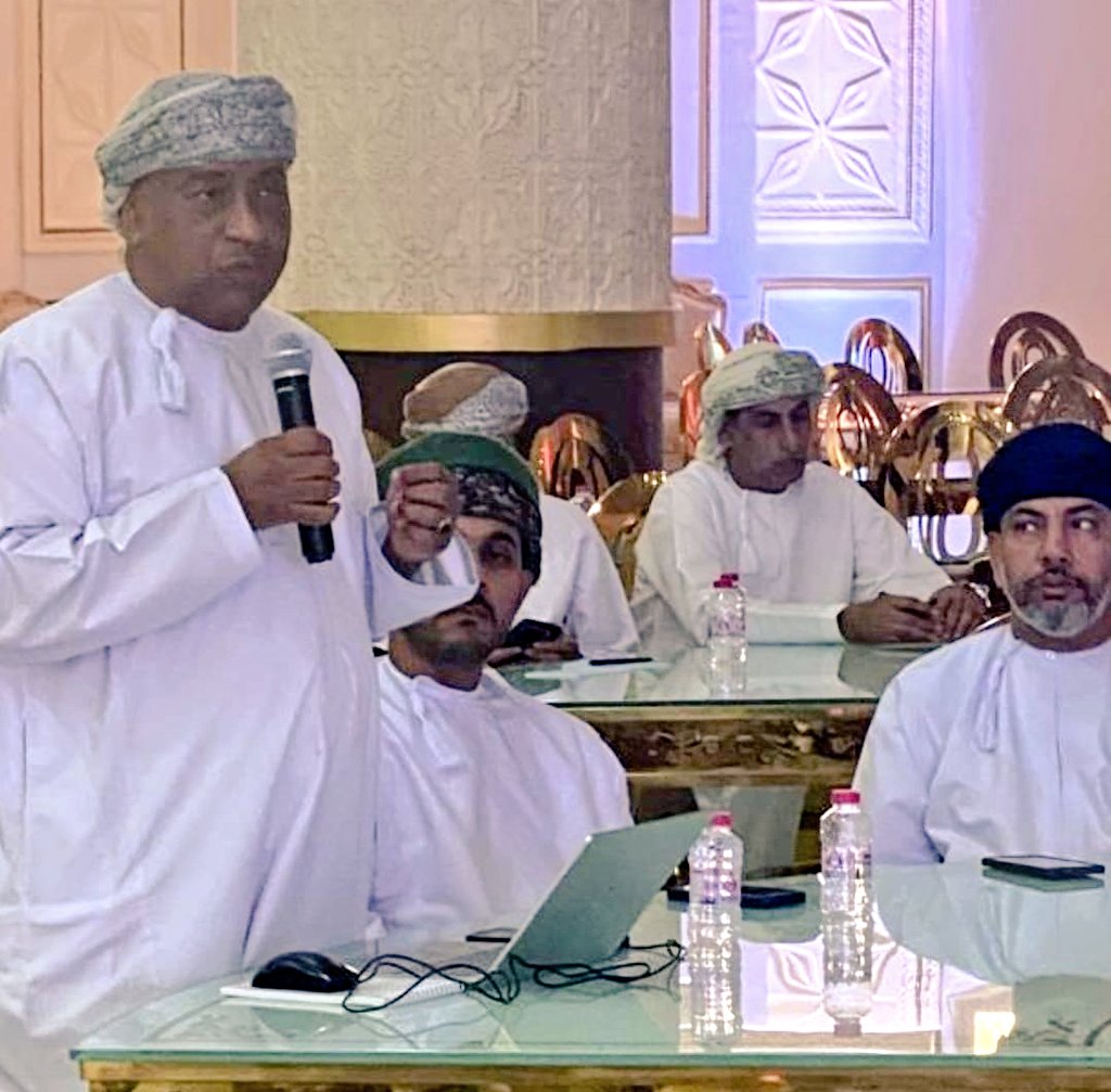 MAFWR_Dhahira's tweet photo. ضمن أعمال ندوة الموارد المائية المتاحة بمحافظتى #البريمي و #الظاهرة لمشاريع مستدامة والمقامة خلال الفترة 3 _ 4  نوفمبر الجاري بالبريمي شاركت المديرية ممثلة بدائرة موارد المياه بعدة محاضرات قدمها عدد من المهندسين بالدائرة حول تعزيز الموارد المائية والبرامج المنفذة لاستدامتها https://t.co/BFpKy93ivF