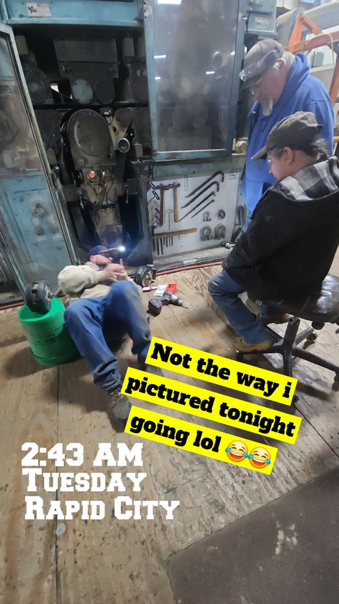 Fuzzywuzzy40's tweet photo. Lol https://t.co/MKOwUDv3Uk