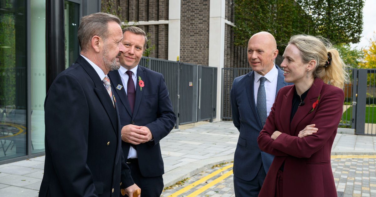 stoll_veterans's tweet photo. Last week we were delighted to have the Minister for Veterans and people Louise Sandher-Jones MP join us to officially open our new property at King's Road Park, Valour House! @VeteransGovUK @BerkeleyGroupUK @LBHF
#veterans https://t.co/1ygADxADHj