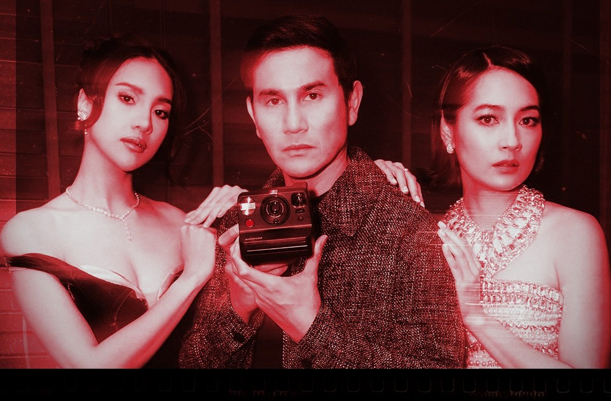 yan_widjaya's tweet image. #Shutter (Falcon/30/X/2025) sut Herwin Novianto. Remake film Thailand/2004. Fotographer  Darwin n kekasih, Pia, dihantui arwah penasaran. 3 sahabatnya tewas beruntun.  Dosa ms lalu  meneror. Scene tak runtut. Karakter para tokoh tak meyakinkan. Kasus di luar nalar n tak membumi