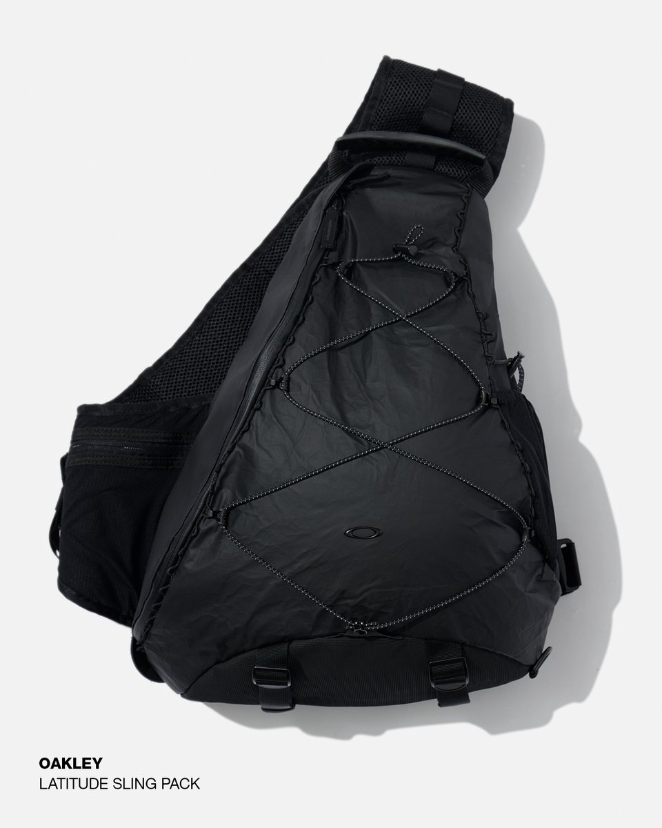 BLACK OAKLEY LATITUDE SLING PACK BAG Oakley Latitude Sling Pack