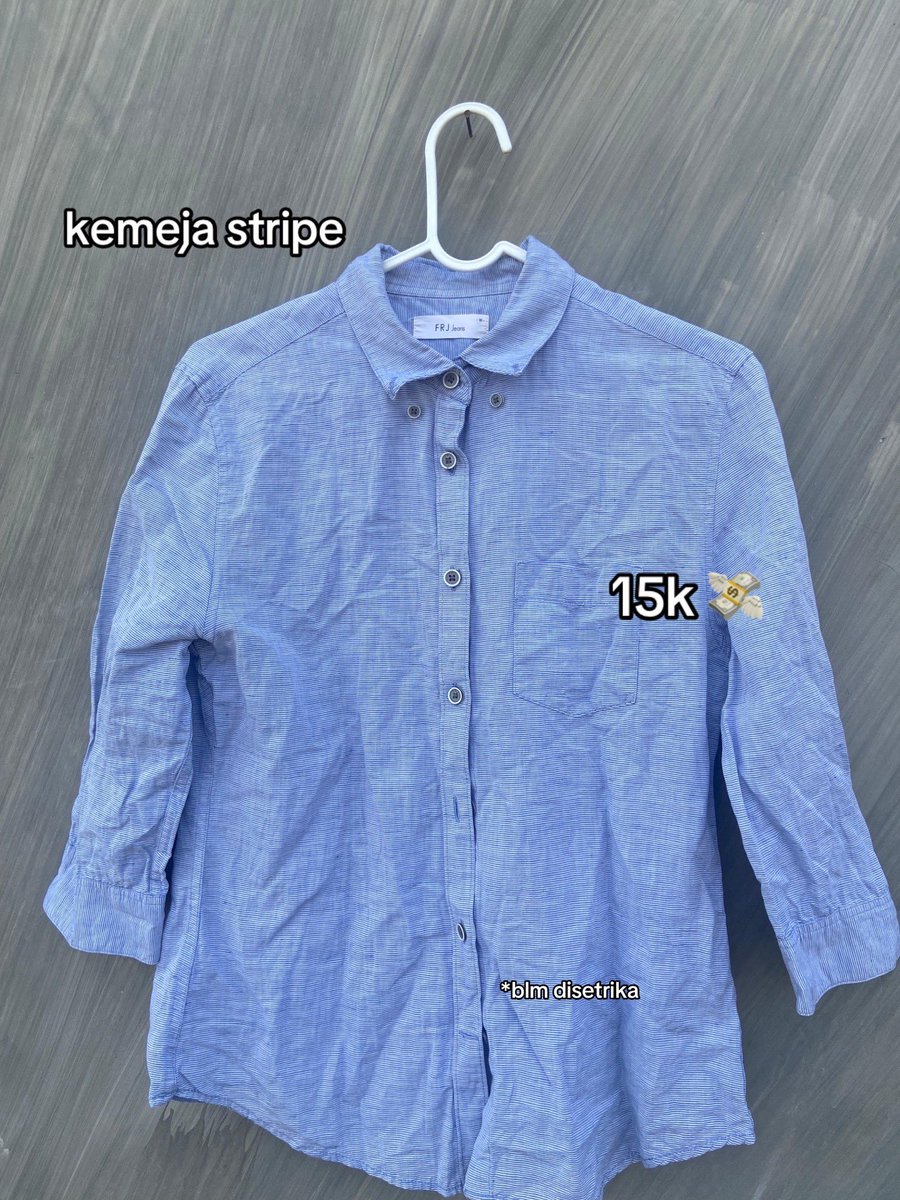 vidaarchvs's tweet image. WTS Preloved jember murahh, baju semua under 25k, boleh nego, dompet selusa tweed 40k nego, abisin semua pls biar lega lemarikuu, bisa cod daerah kampus jugaa, brg lainnya di reply ini ya
#jember #prelove #preloved #unej #kampusjember