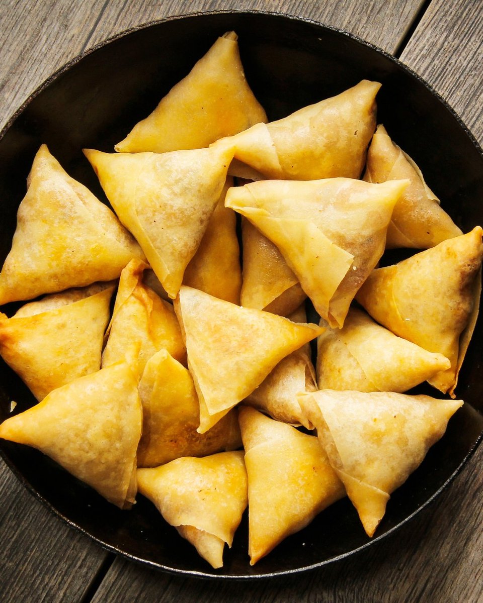 FastdineUk's tweet image. Fastdine Samosas, Order Samosas online at fastdine.co.uk/menu?s=classic… &amp;amp; enjoy 20% off order over £20. Use code FASTDINE20 at the checkout. 

#ambervalley #fastdineripley #FastDine #KFC #mcdonalds #justeat #ubereats #trendingpost #burgers #burgerking #Ripley