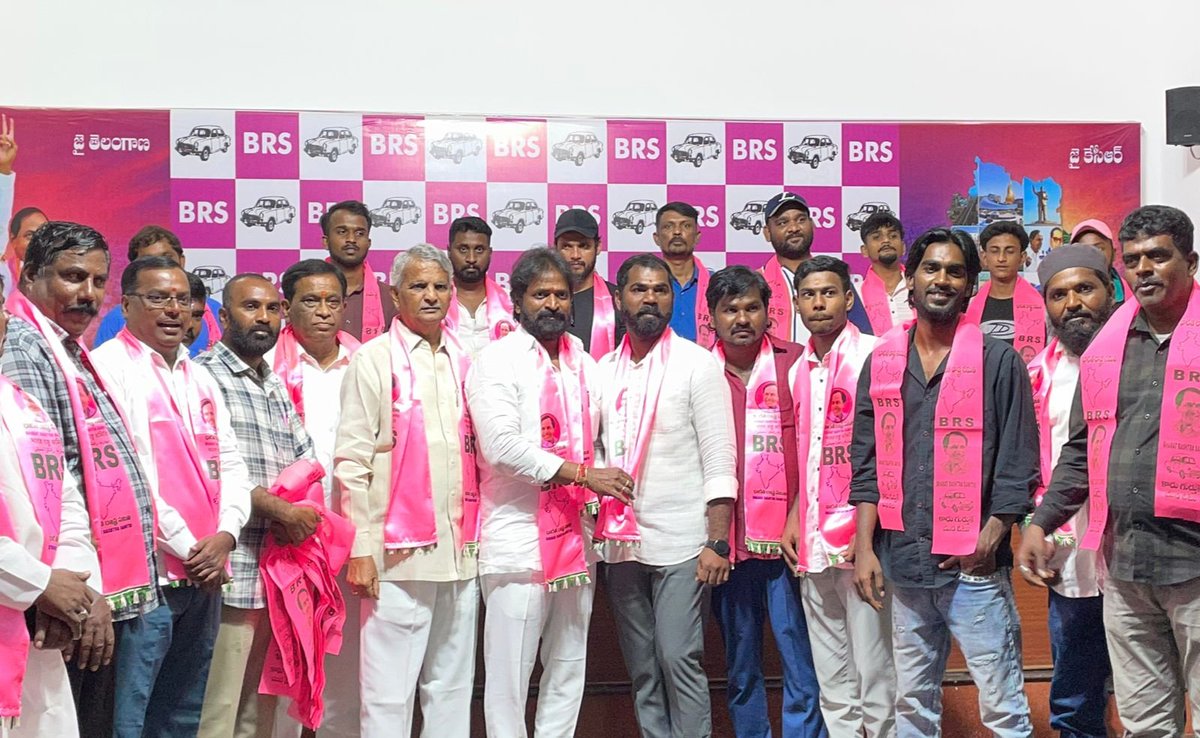 కాంగ్రెస్ ,బిజెపి ,ఎంఐఎంకు చెందిన రెండు వేల మందికి పైగా కార్యకర్తలు బీ ఆర్ ఎస్ లో చేరారు