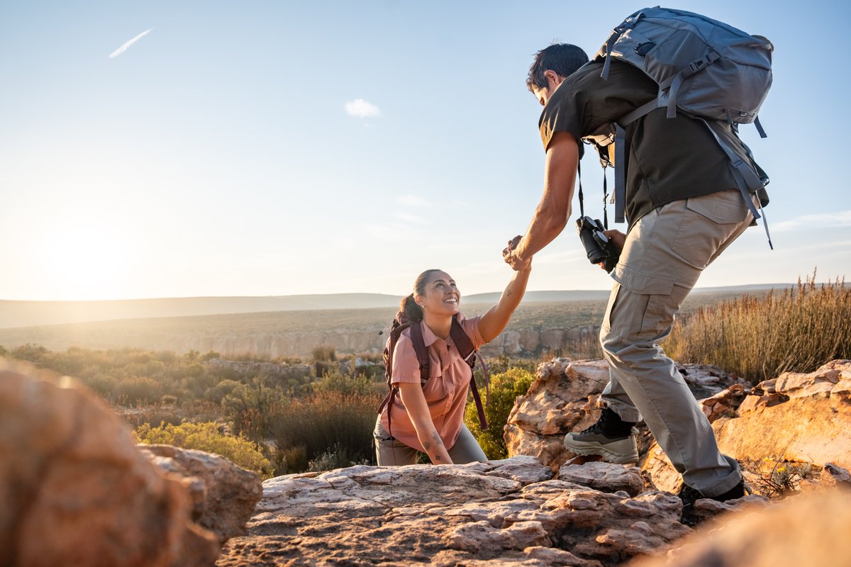 The Ladies Bush Shirt, designed for the ones who never take the straight path. Quick-drying, sun-shielding, and made to move.

#hitecsa