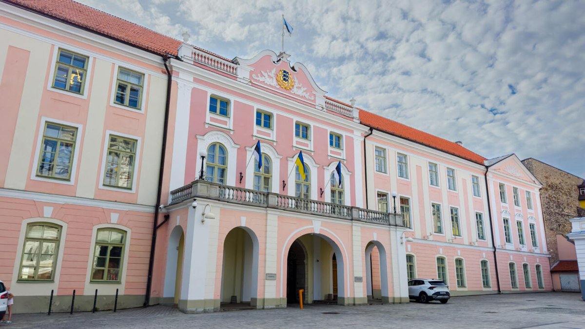 🇪🇪 EKRE algatas eelnõu väljumiseks Istanbuli konventsioonist

Riigikogu Eesti Konservatiivse Rahvaerakonna fraktsiooni esimees Martin Helme andis täna üle eelnõu naistevastase vägivalla ja perevägivalla ennetamise ja tõkestamise Euroopa Nõukogu konventsiooni denonsseerimise