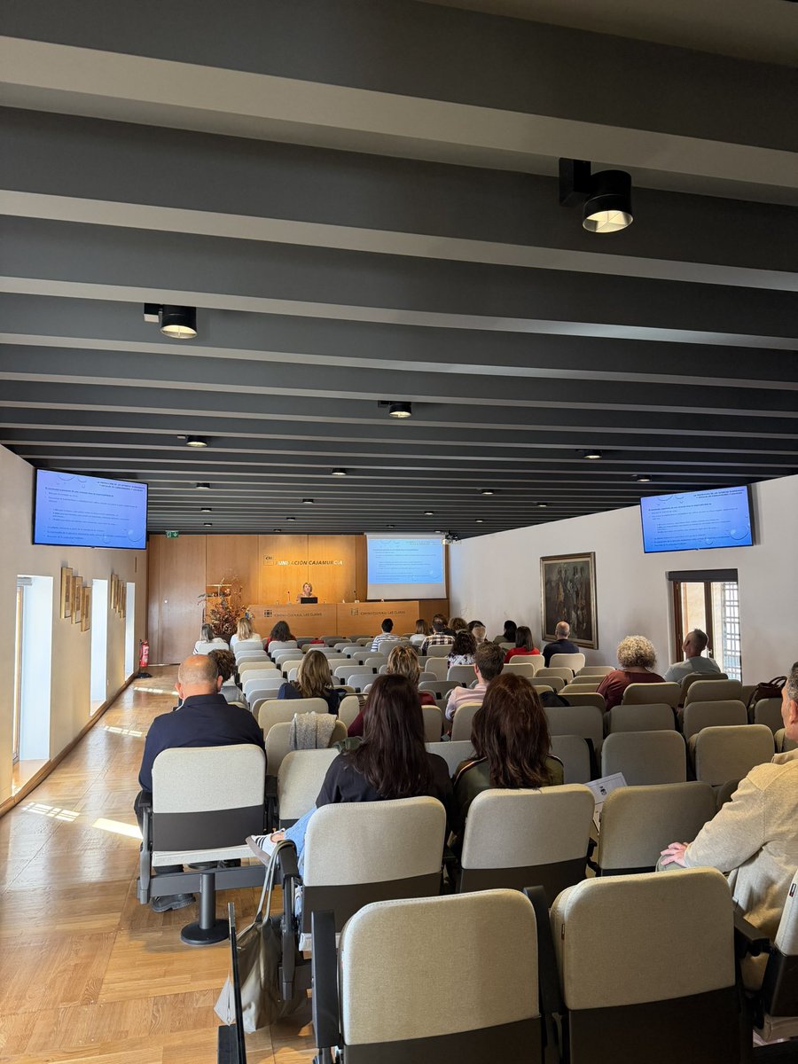 📒🏠Iniciamos el curso: “La protección de los intereses económicos y sociales del consumidor y usuario en la vivienda”.

✅Formación para seguir defendiendo los derechos de los consumidores murcianos.