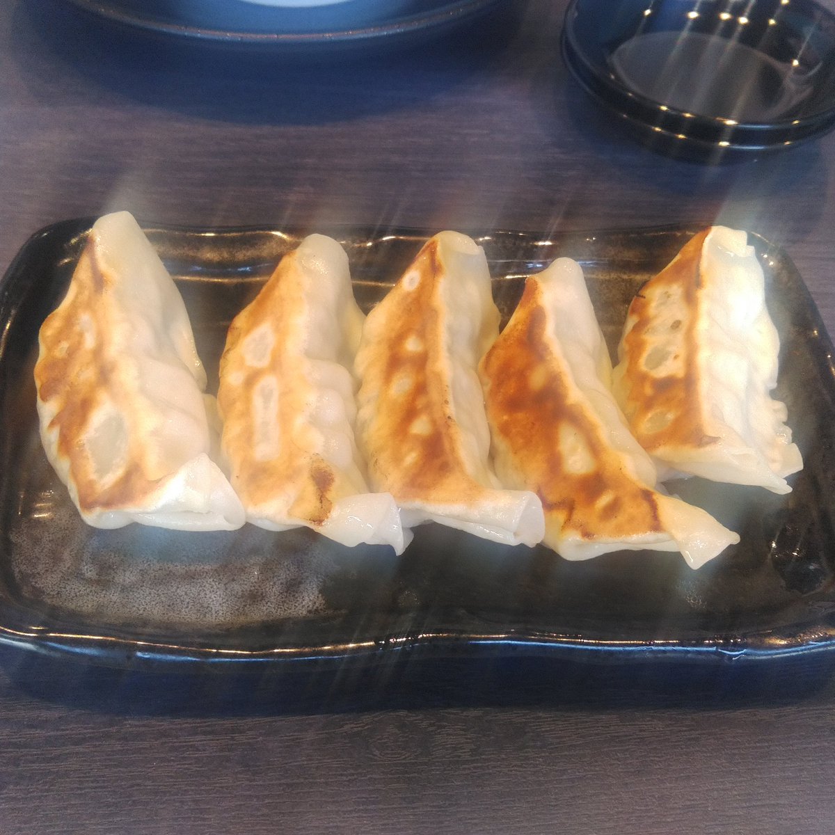 らー麺大芽@下妻

白醤油らー麺大盛り
らー麺
餃子5個

昨日のランチ
母のお気に入りの大芽さんへ

ご馳走様でした😋