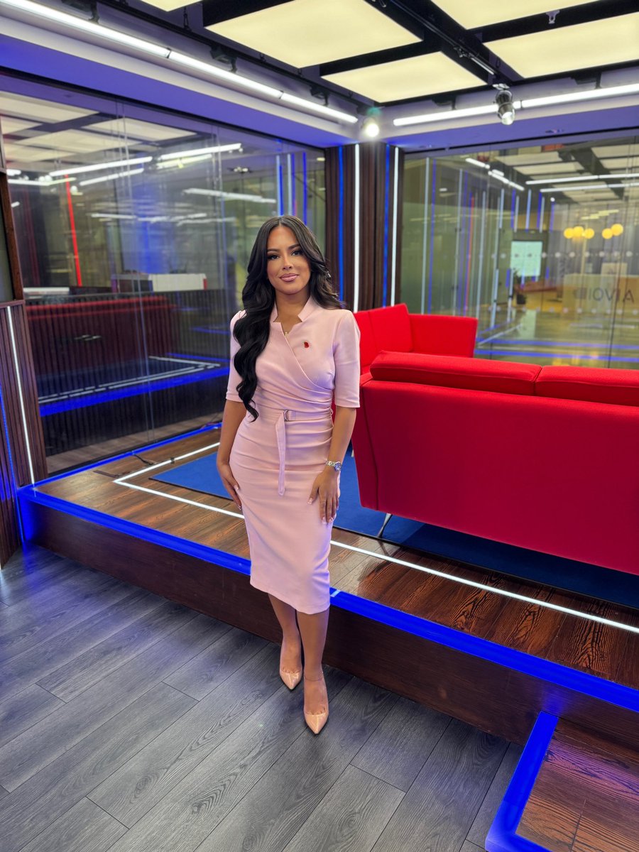 Feeling pretty in <a href="/ThePrettyDress/">The Pretty Dress Company</a> 👗