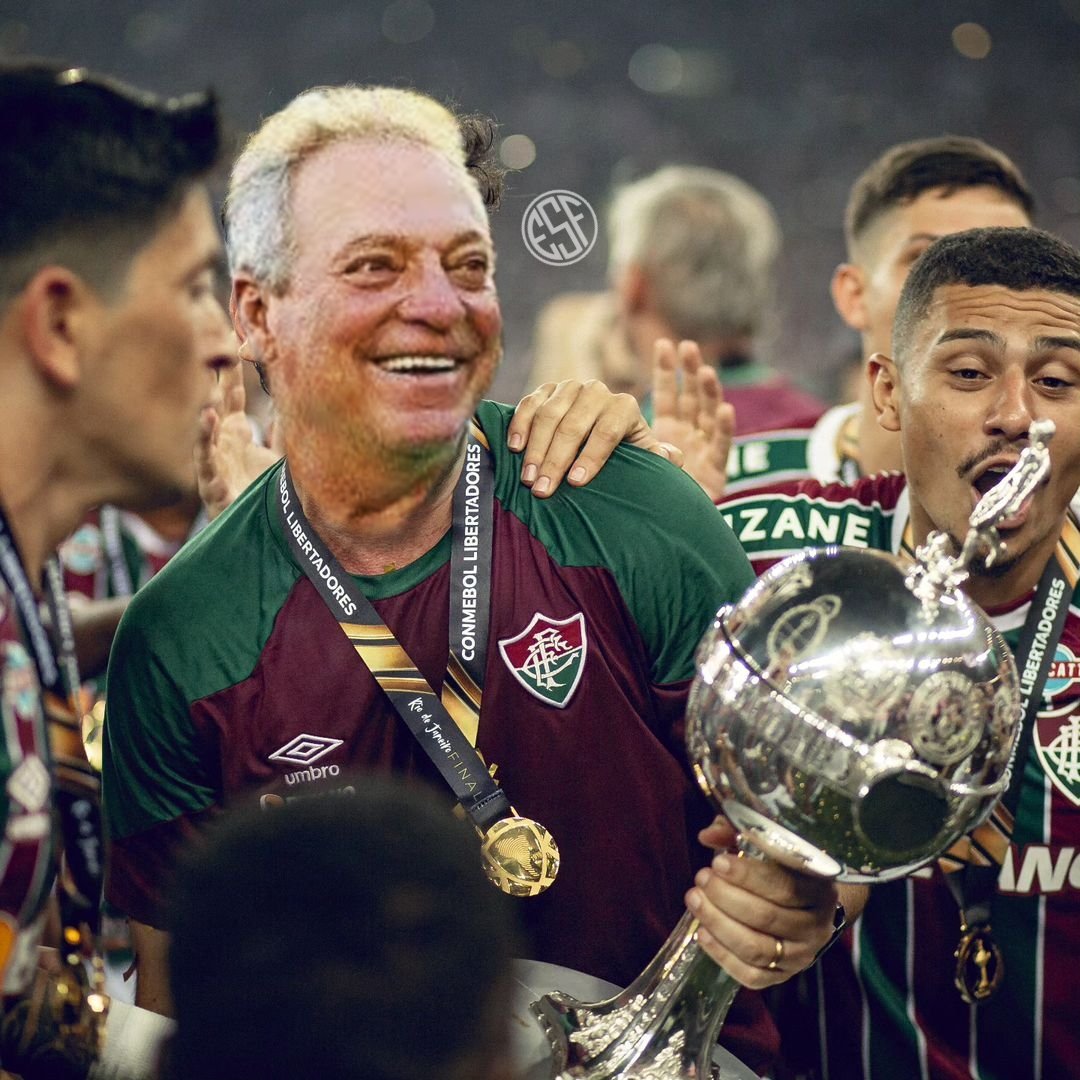 leonardofmv's tweet image. Há 2 anos atrás, 04.11.23, Abel Braga nos dava a tão sonhava copa Libertadores 🇭🇺