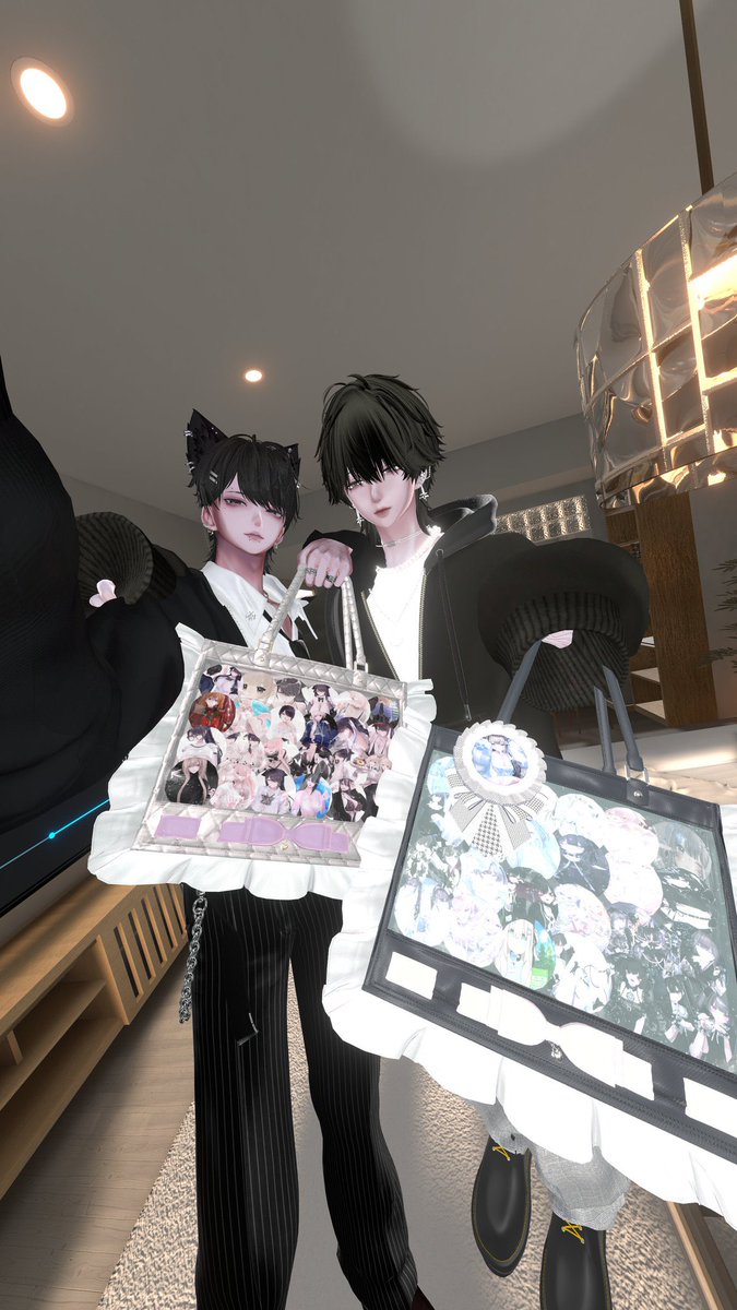 推しの日らしいからReoくんと痛バック作った‼️