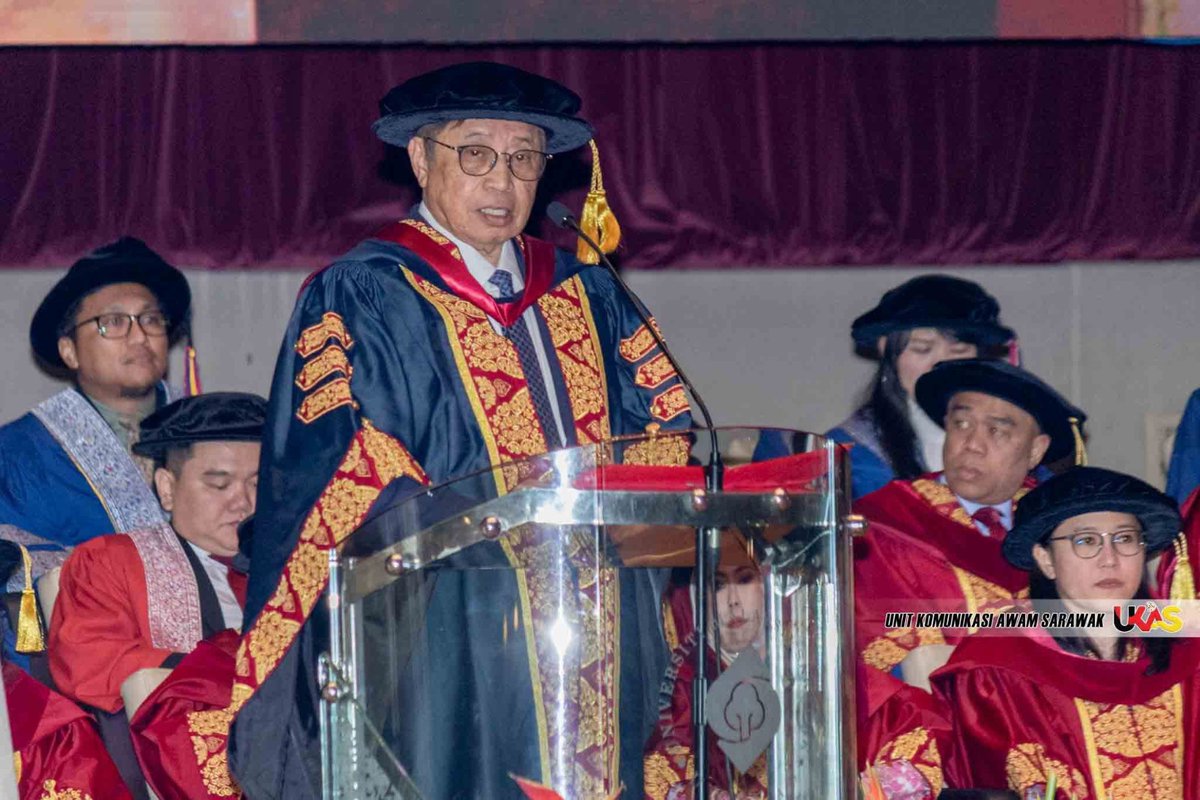 UKASSarawak's tweet photo. SRAS Extended To Sarawak-Born IPTA/IPTS Students

Check it out here:
https://t.co/PoABOoDrHM

Reporter: Jonnie Kiew
Translator: Uilson Ng 
Photographer: Ibanez Jeffery Guang

#UKASnews
#SaluranInformasiRakyat
#SarawakMajuMakmur https://t.co/5ersXysVG9