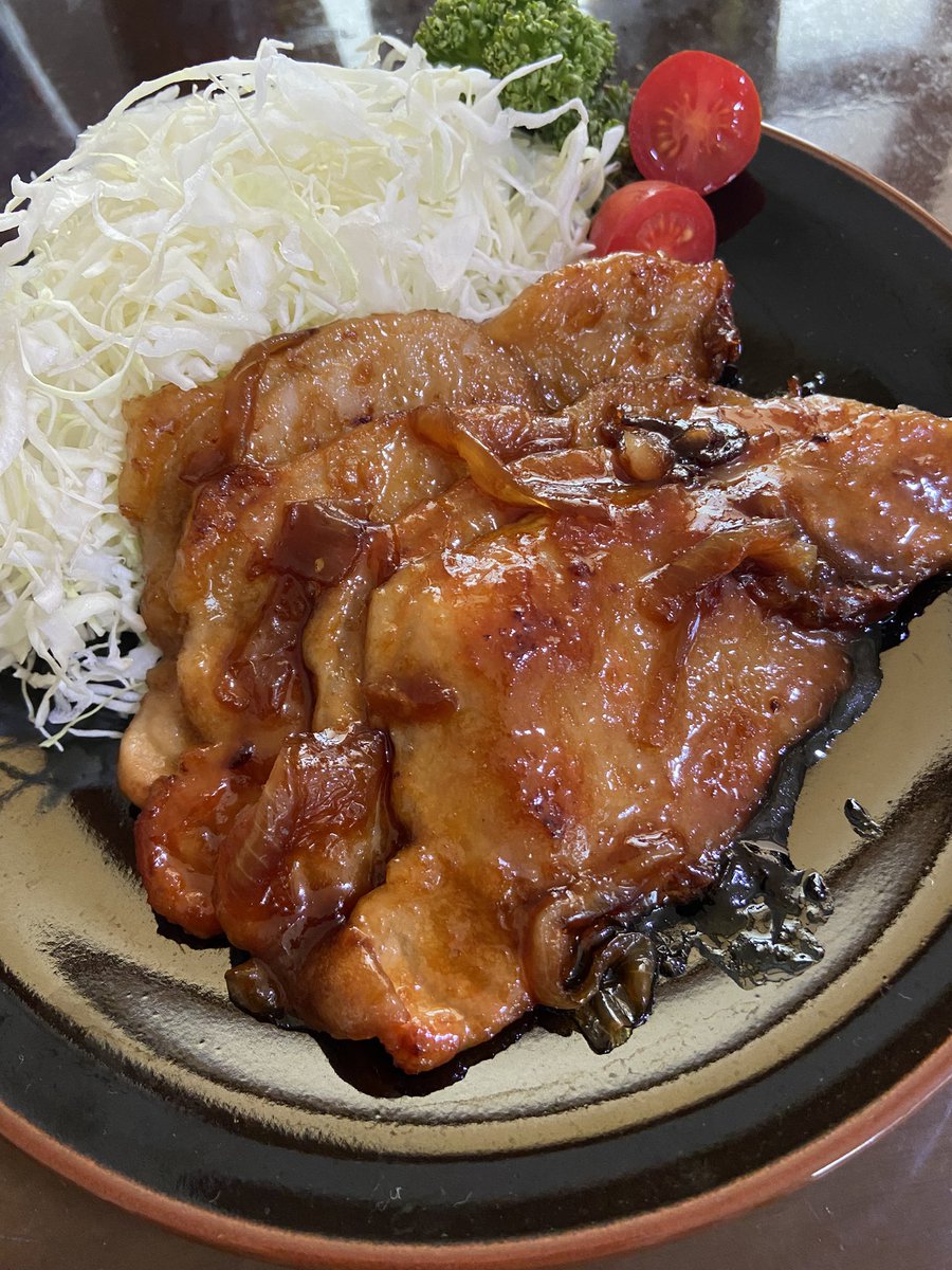 生姜焼きページ 生姜の存在感、過去イチ！せん切りどっさり『豚肉のダブル生姜焼き
