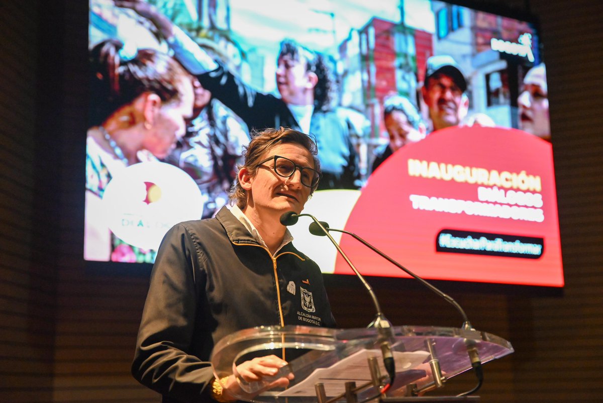 1 | Hoy inició la Semana Distrital del Diálogo 2025, un espacio para escucharnos, resolver diferencias y fortalecer la confianza en Bogotá.

Del 4 al 8 de noviembre, la ciudad conversa para transformar los conflictos pacíficamente