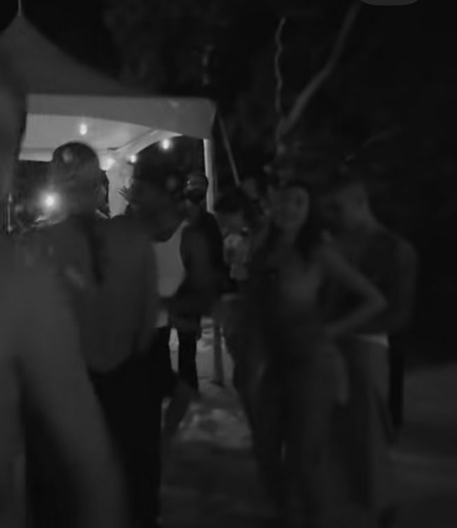 blessjbb's tweet image. ya sabemos cuál es el lugar favorito de justin