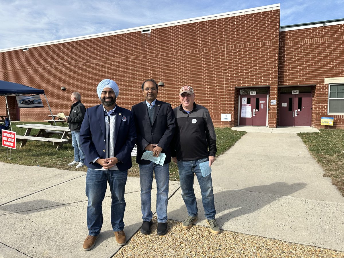 Kannanforva's tweet photo. Starting Election Day visiting our amazing volunteers in the Dulles precincts and supporting @SinghforVA, Jon Pepper for School Board, and @McAuliff4VA! Beautiful day to vote! https://t.co/BmlB52e9Nm