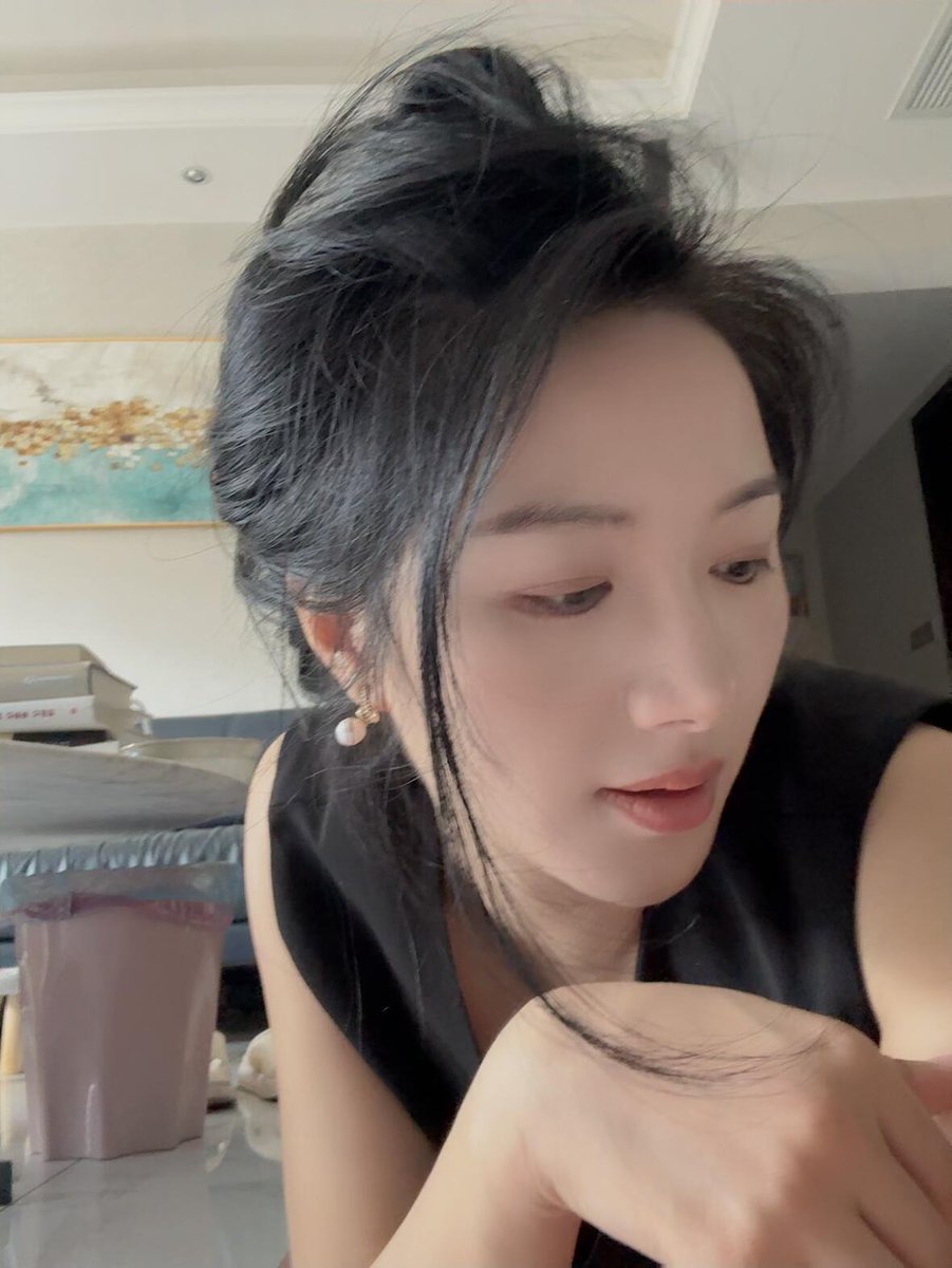 罗兰姐姐 tweet media