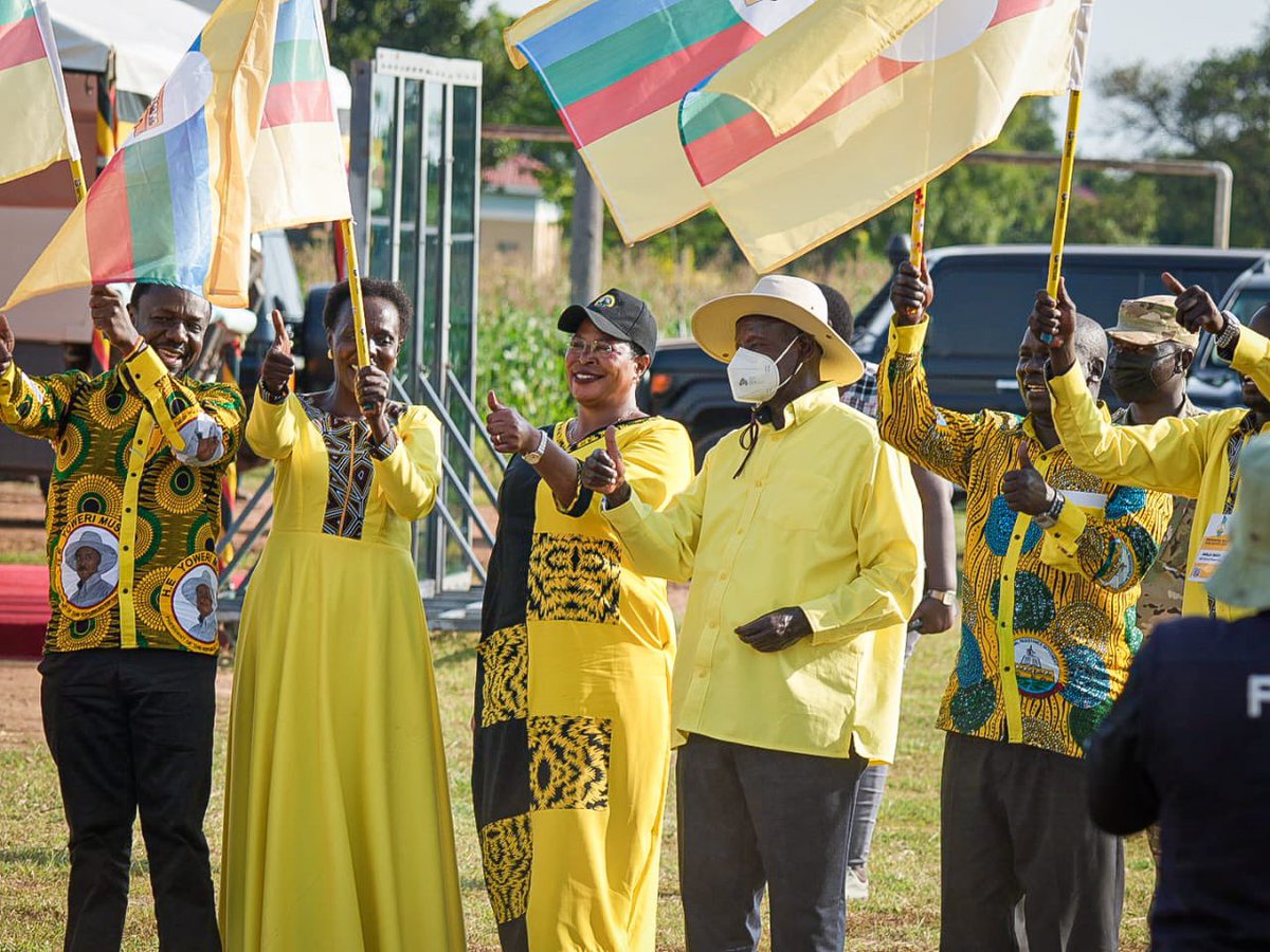 KagutaMuseveni's tweet photo. From Ngora, together with the NRM leadership, we proceeded to Kumi District. I salute the people of Teso for working with the army to restore peace. I personally camped at Nyero Rocks during the insurgency, and after peace returned, I directed that a full primary school be built there. That is how, through cooperation and NRM’s clear ideology, we brought lasting peace to Teso.

After peace came development. We repaired and tarmacked key roads including Tororo–Soroti, Soroti–Kumi–Kamdini, Katakwi–Moroto, and Tirinyi–Pallisa–Kumi. Funds are already secured for the Kumi–Ngora–Serere–Kagwara–Bugondo road. Electricity now covers most of Kumi, with plans to extend to the remaining sub-counties, and the Lake Kyoga Gravity Flow Scheme will serve four districts. The NRM is not in theatrics; we are in transformation. Kumi District oyee!