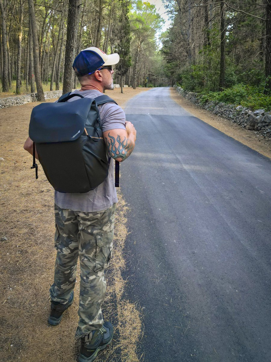 PGYTECH_global's tweet photo. Into the wild with the PGYTECH OneGo 2!
This sleek backpack keeps your camera gear safe and organized while you explore nature's wonders. Perfect for adventurers who chase sunsets and capture memories.
๐ธ: @pierdosurf
#pgytech #makecreationeasier #onego2 #camerabag #cameragear https://t.co/KRy9fRTuyK