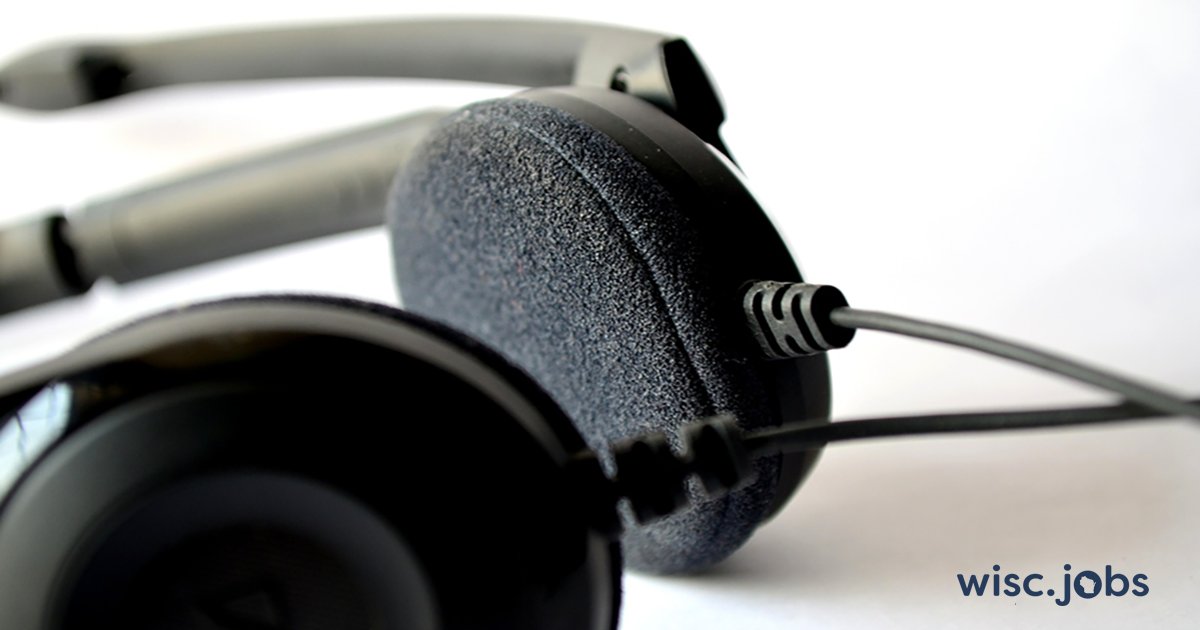 Dept of Transportation is hiring a #StatePatrol #Dispatcher at the Traffic Management Center in #MilwaukeeWI to manage daily operation of a 24/7 emergency communications center. $25.24-$30/hr +benefits. Apply by 11/9. #WIjobs #govjobs #CommsJobs ow.ly/8KBM50XlXKY