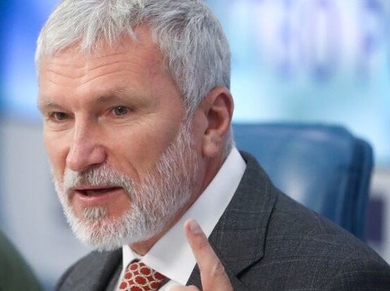🎖️ 🎖️ 

عضو مجلس الدوما الروسي أليكسي جورافليف:

روسيا تقوم الآن بتزويد فنزويلا تقريبًا بكل أنواع الأسلحة، من الأسلحة النارية إلى الطيران! المعلومات حول الكميات والأسماء الدقيقة لما ننقله سرية، لذا قد ينتظر الأمريكيون مفاجآت. لا أرى أي عوائق أيضًا لتزويد بلد صديق لنا كفنزويلا