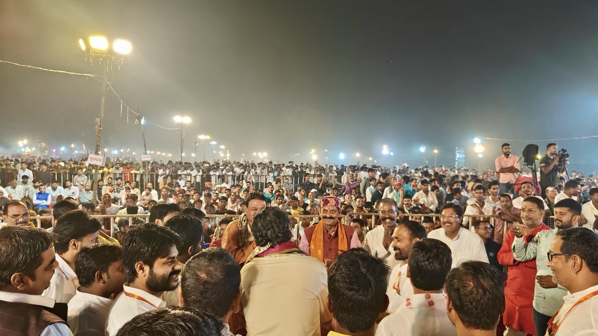 SinghRPN's tweet image. आज रामपुर कारखाना में आयोजित &quot;कुशहरी महोत्सव&quot; में मुख्य अतिथि के रूप में सम्मिलित हुआ।

इस उत्कृष्ट आयोजन के लिए माननीय विधायक श्री @mlasurendra जी और समस्त आयोजन समिति के बंधुओं का हृदय से धन्यवाद एवं शुभकामनाएं।  

इस अवसर पर क्षेत्रीय अध्यक्ष श्री @sahjanandraibjp जी,…